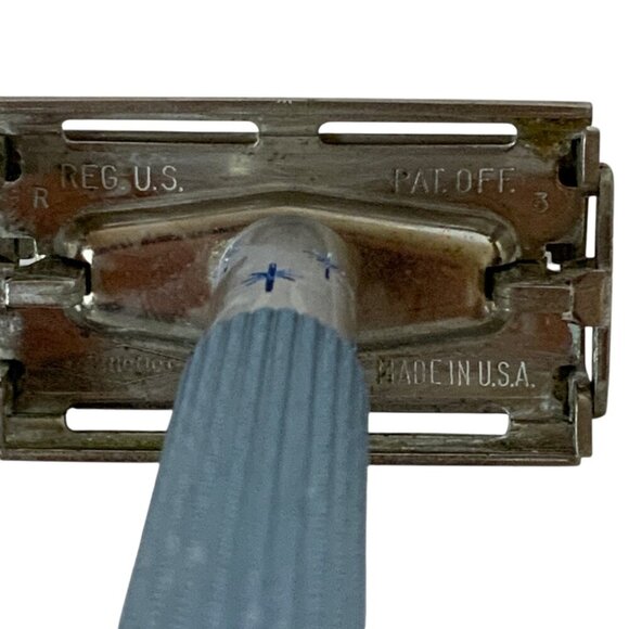 Vintage Lady Gillette Blue Atomic Starburst Safety Razor Twist To Open 1960s USA - Picture 4 of 5